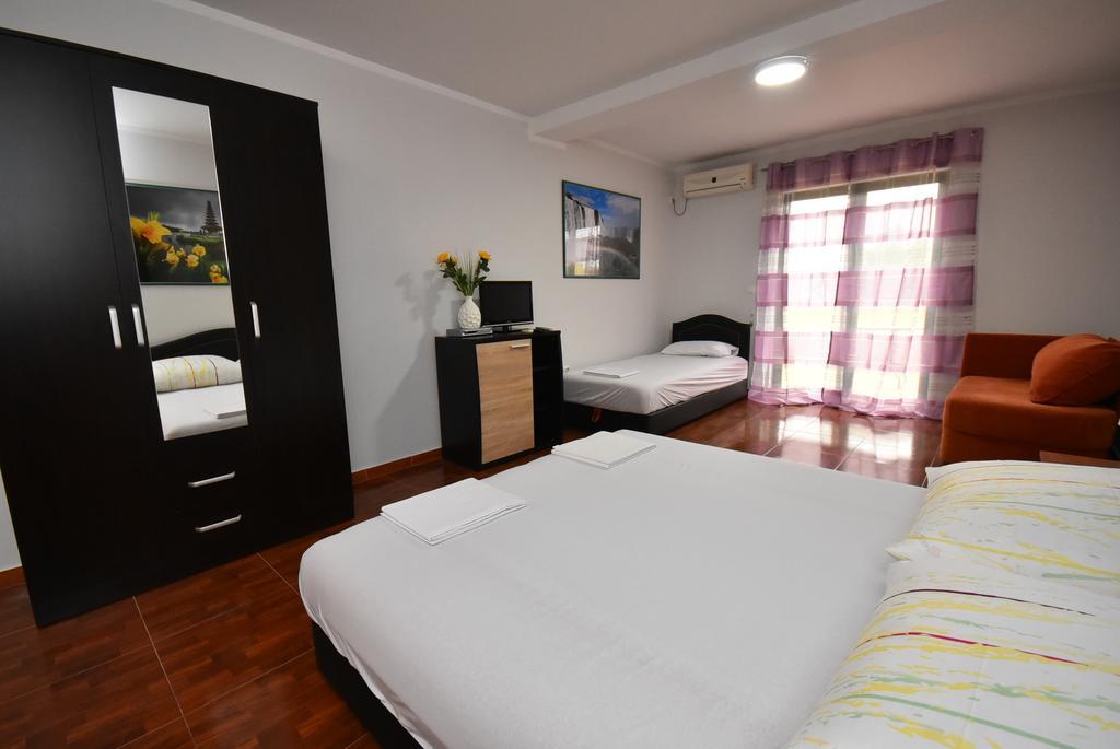 Apartmani Bozinovic Herceg Novi Esterno foto