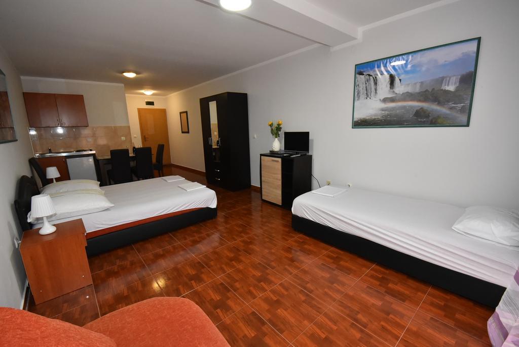 Apartmani Bozinovic Herceg Novi Esterno foto
