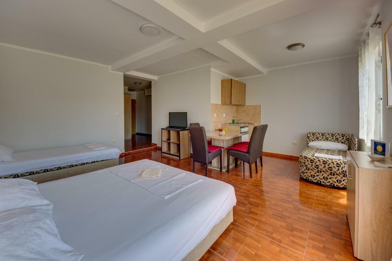 Apartmani Bozinovic Herceg Novi Esterno foto