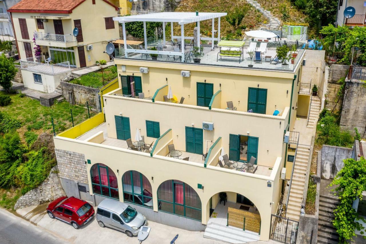 Apartmani Bozinovic Herceg Novi Esterno foto