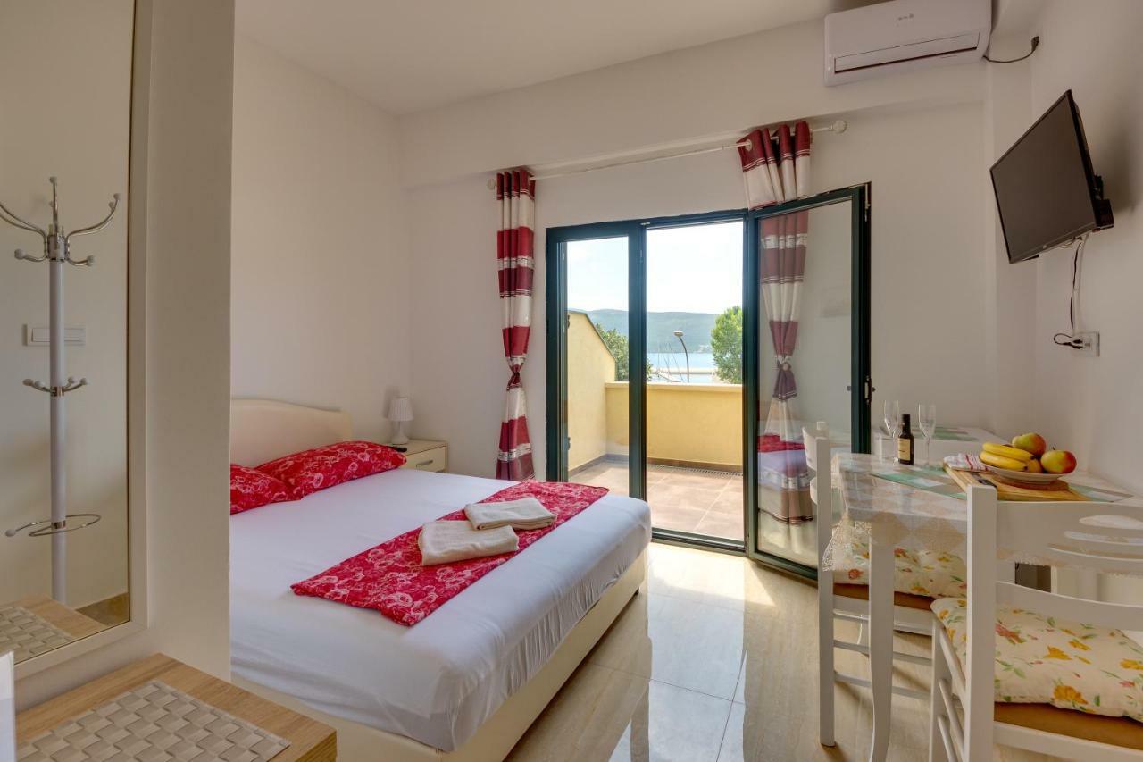 Apartmani Bozinovic Herceg Novi Esterno foto